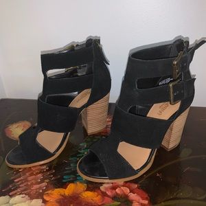 Crown Vintage Sandals